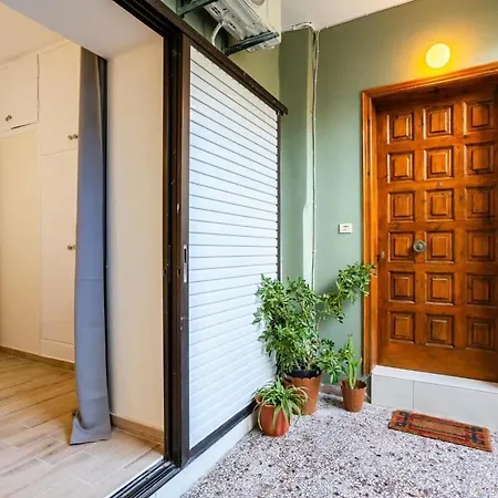 Appartement Escape To Kalamata's Old Your Urban Oasis