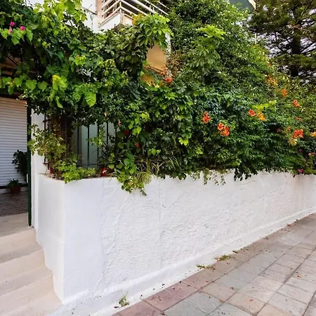 Appartement Escape To Kalamata's Old Your Urban Oasis *