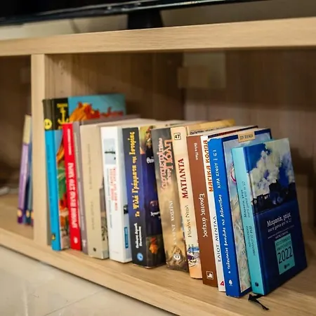 Escape To Kalamata's Old Your Urban Oasis *