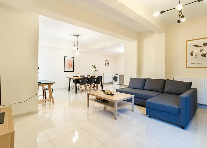 Escape To Kalamata's Old Your Urban Oasis Lägenhet *