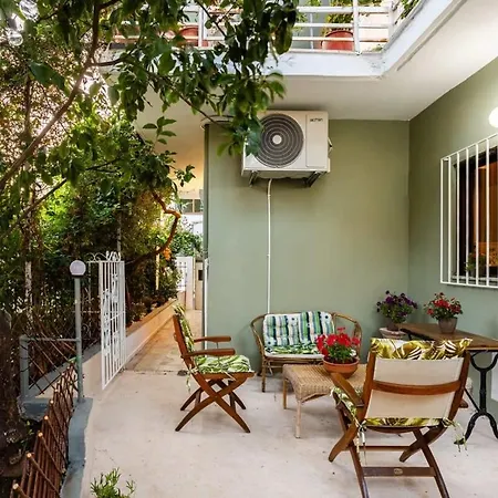 Escape To Kalamata's Old Your Urban Oasis * Kalamata