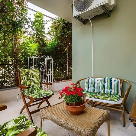 Apartment Escape To Kalamata's Old Your Urban Oasis *