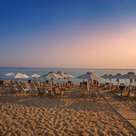 Escape To Kalamata's Old Your Urban Oasis * Kalamata