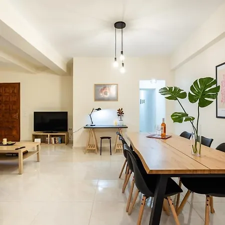 Apartment Escape To Kalamata's Old Your Urban Oasis *