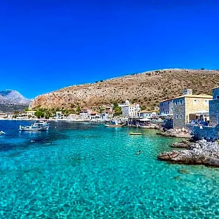 Escape To Kalamata's Old Your Urban Oasis *