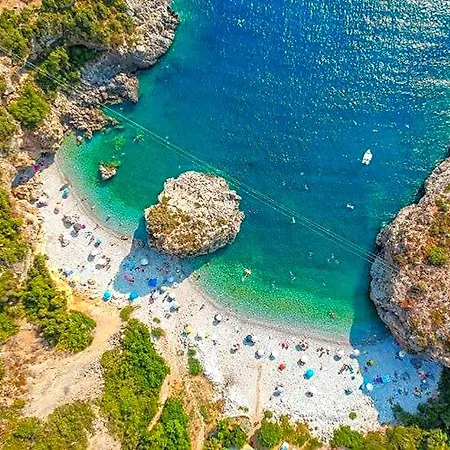 Escape To Kalamata's Old Your Urban Oasis *