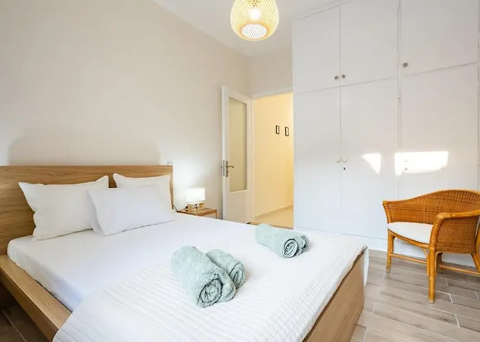 Apartamento Escape To Kalamata's Old Your Urban Oasis