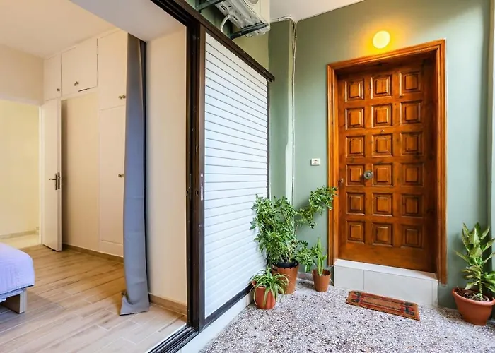 Apartment Escape To Kalamata's Old Your Urban Oasis