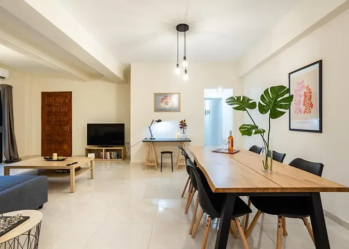 Apartment Escape To Kalamata's Old Your Urban Oasis *